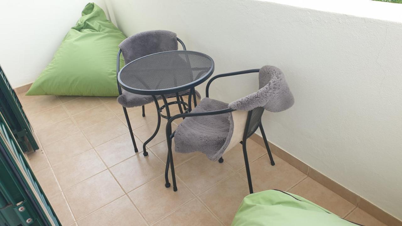 Casa Cereja 'Adults Only' Acomodação com café da manhã Albufeira Exterior foto